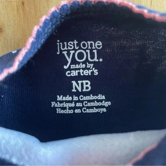 CARTER’S CUTE RUNS IN THE FAMILY ONESIE - Picture 3 of 4